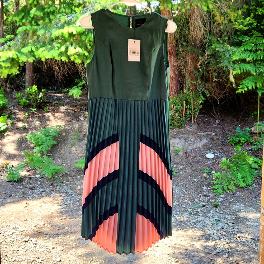🔻Plains & Prints Beautiful Dress